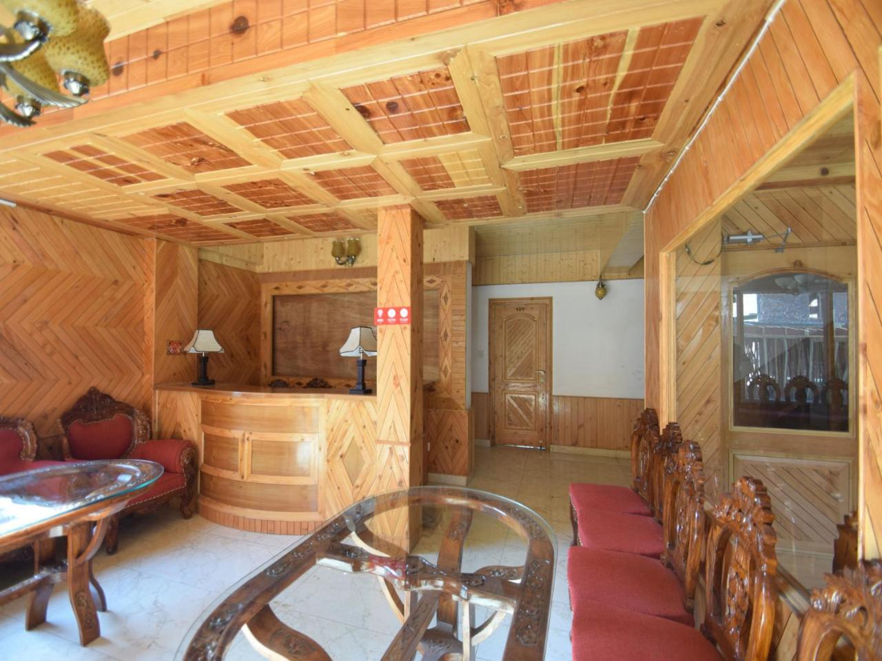 Oyo 10255 Hotel Red Apple Manāli Eksteriør bilde