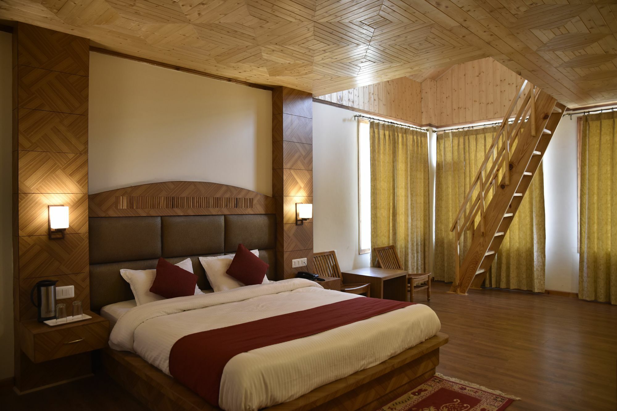 Oyo 10255 Hotel Red Apple Manāli Eksteriør bilde